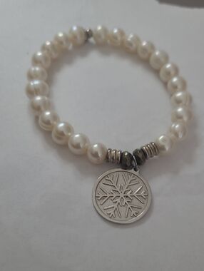 T. Jazelle White Pearl Snowflake Charm Bracelet Silver Accent